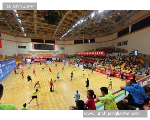 地坛体育馆专业羽毛球培训课程全面开启助你提升球技与体能